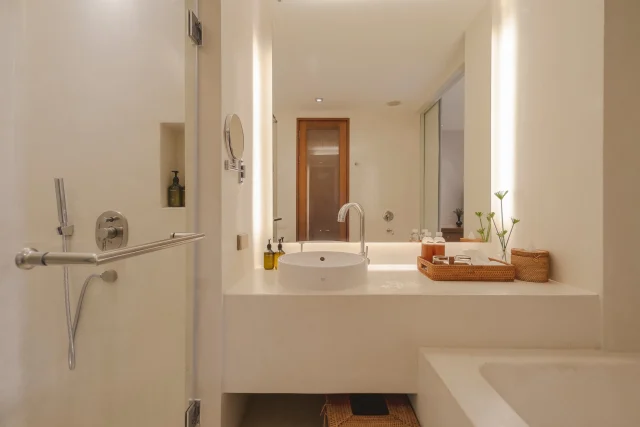 Be completely at ease at the Kirimaya Plantation View, a cozy room designed for simple relaxation. Whether you're sinking into the soft bed 🛏️, indulging yourself in the spacious bathroom 🛁, or taking in the serene ambiance from your private balcony 🌾, every moment here is provided for genuine rest and rejuvenation. Let your holiday unfold at a gentler pace, along with the warmth that leaves you feeling like yourself and fully restored. ☀️

พักผ่อนอย่างสบายใจใน Kirimaya Plantation View ห้องพักโทนอบอุ่นที่เรียบง่ายและผ่อนคลาย 🤎 ไม่ว่าจะเอนตัวบนเตียงนุ่มๆ ใช้เวลาช้าๆ ในห้องน้ำกว้าง หรือเปิดรับบรรยากาศสงบจากมุมระเบียง ทุกช่วงเวลาที่นี่ถูกจัดวางให้เหมาะกับการพักกายพักใจอย่างแท้จริง ให้วันหยุดค่อยๆ ดำเนินไปในจังหวะที่สบายขึ้น พร้อมความอบอุ่นเล็กๆ ที่ทำให้การพักผ่อนรู้สึกเต็มอิ่มและเป็นส่วนตัว 🌿

#KirimayaKhaoyai #Nature #Relaxing #Refresh